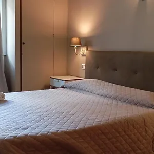 Cconforthotels R&b Cavour 2*, Bari Itálie