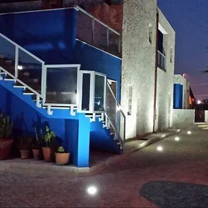 Fly , Bari Itálie